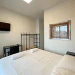 Rrrapido Suites & Rooms - Assago דירה